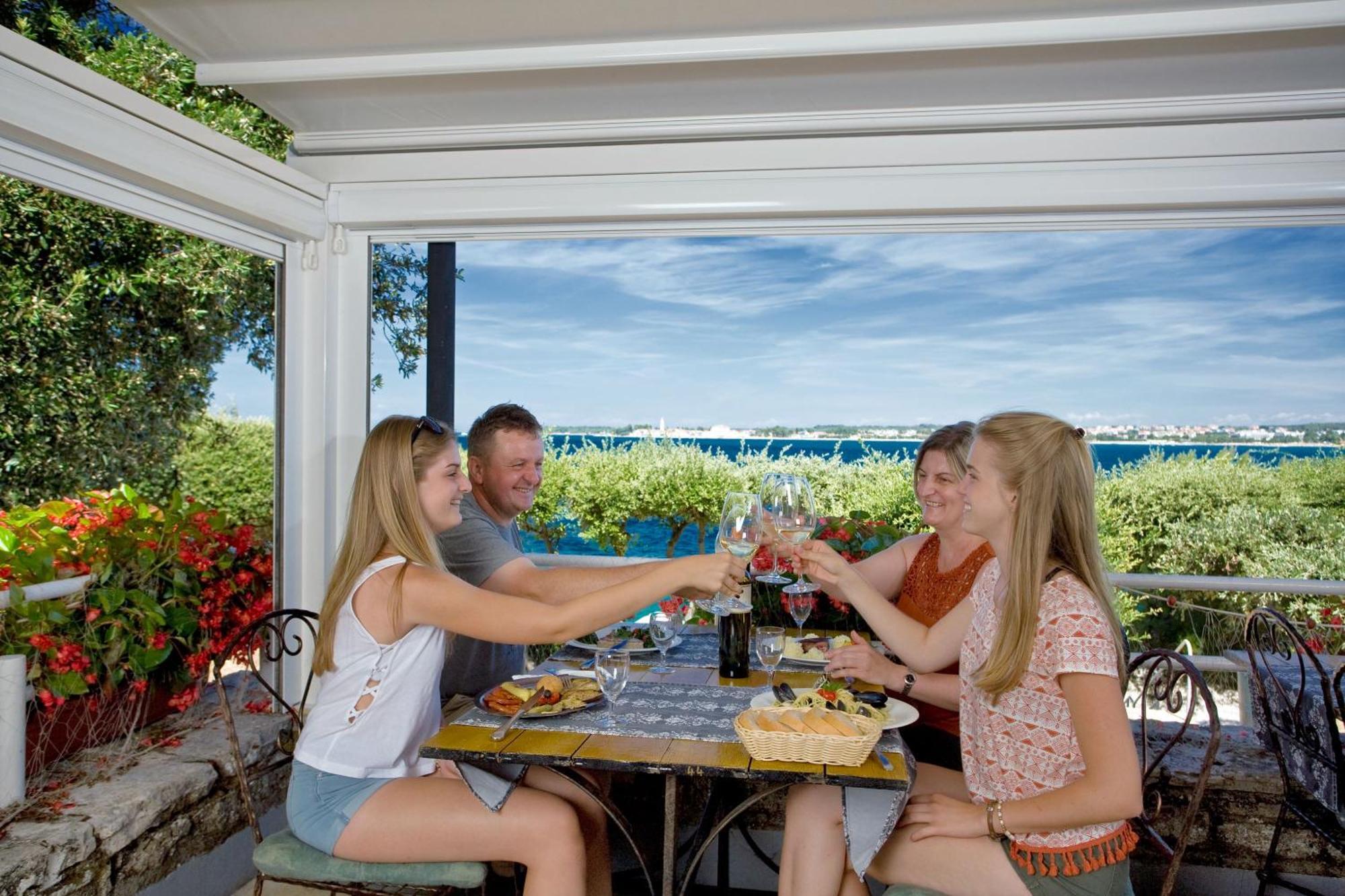 Lanterna Resort Tar-Vabriga Exterior photo